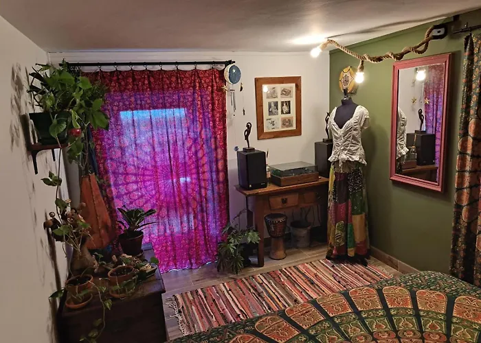 Old House בית כפרי *